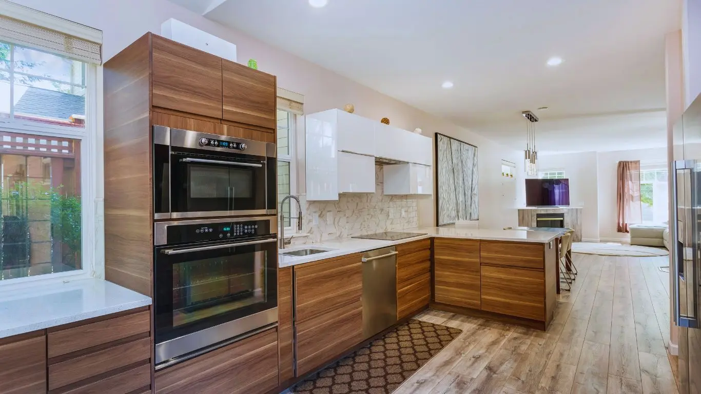 L-Shaped Kitchens